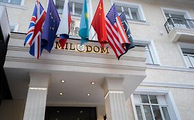 Mildom Hotel